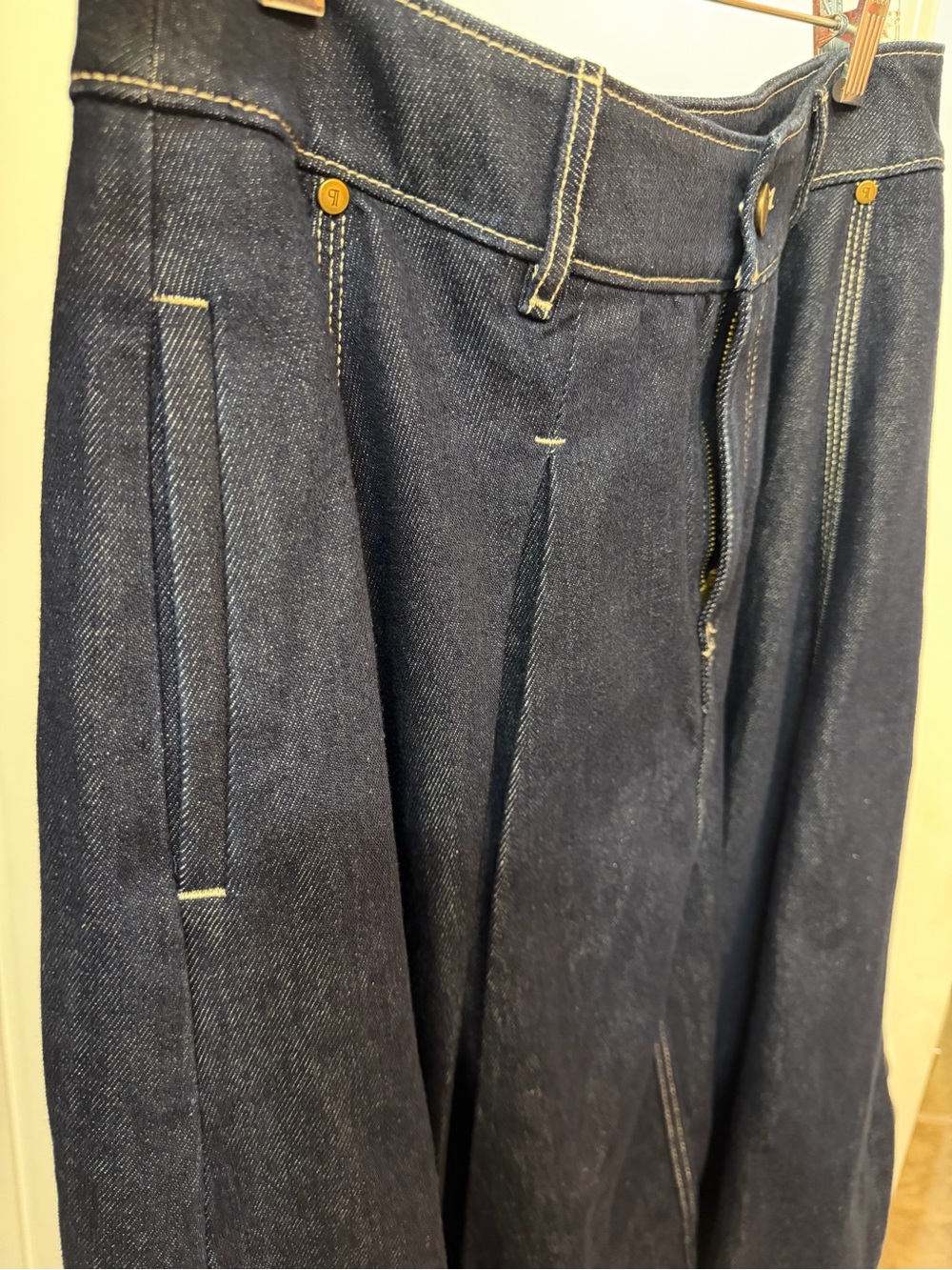 Pilcro bubble hem skirt dark blue. - Picture 4 of 9